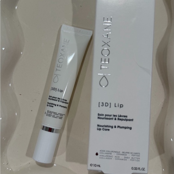 NIB Teoxane 3D Lip Care - 10ml Full Size - Picture 2 of 6